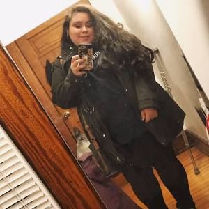 Meet your Posher, Christina